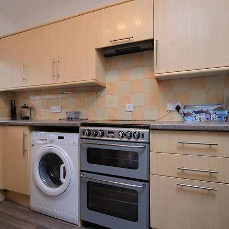 Exmouth - Newly Available, Near The Beach Apartment Bagian luar foto